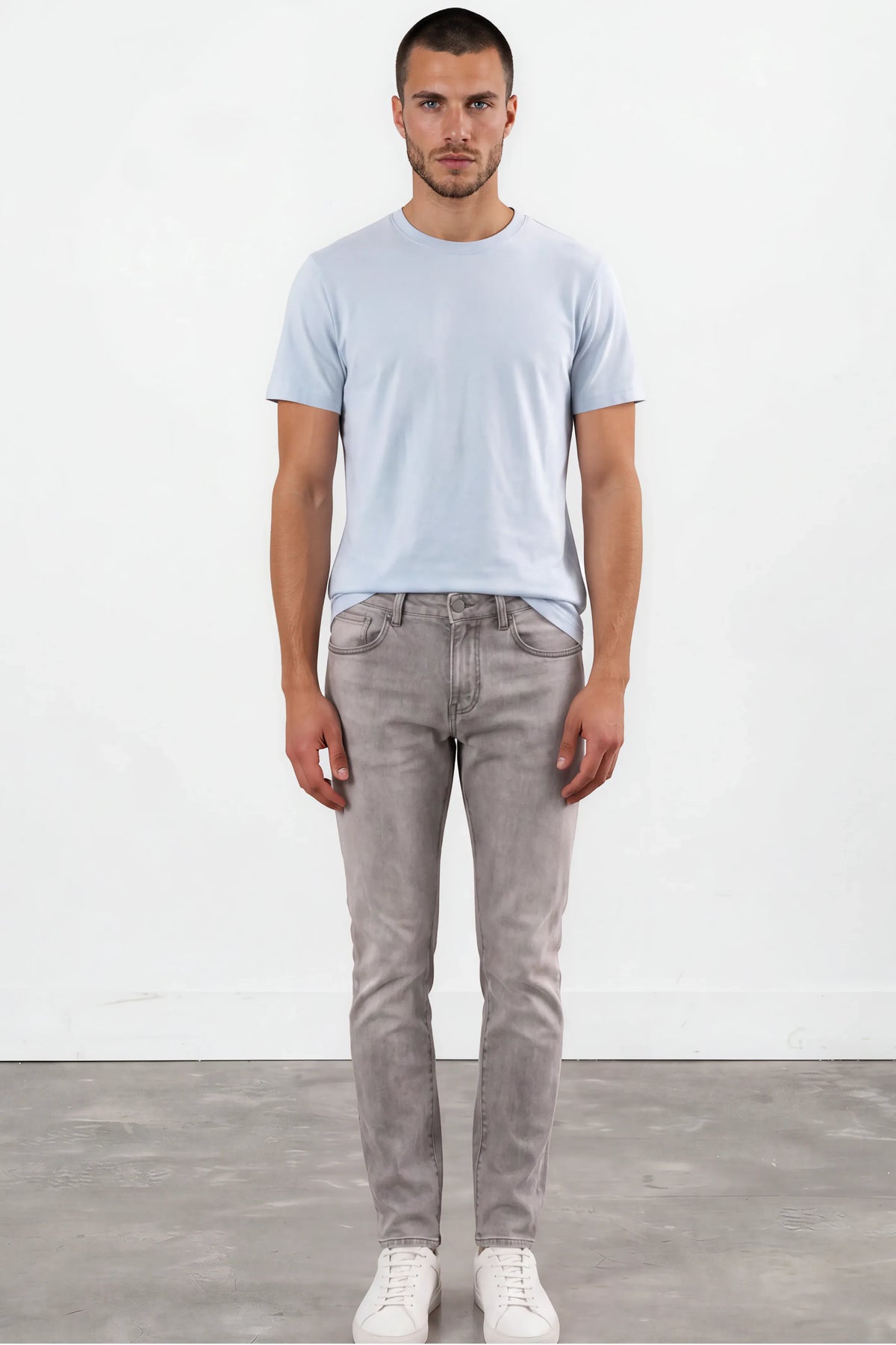 Powder Blue Crewneck T-shirt - AV Laretti