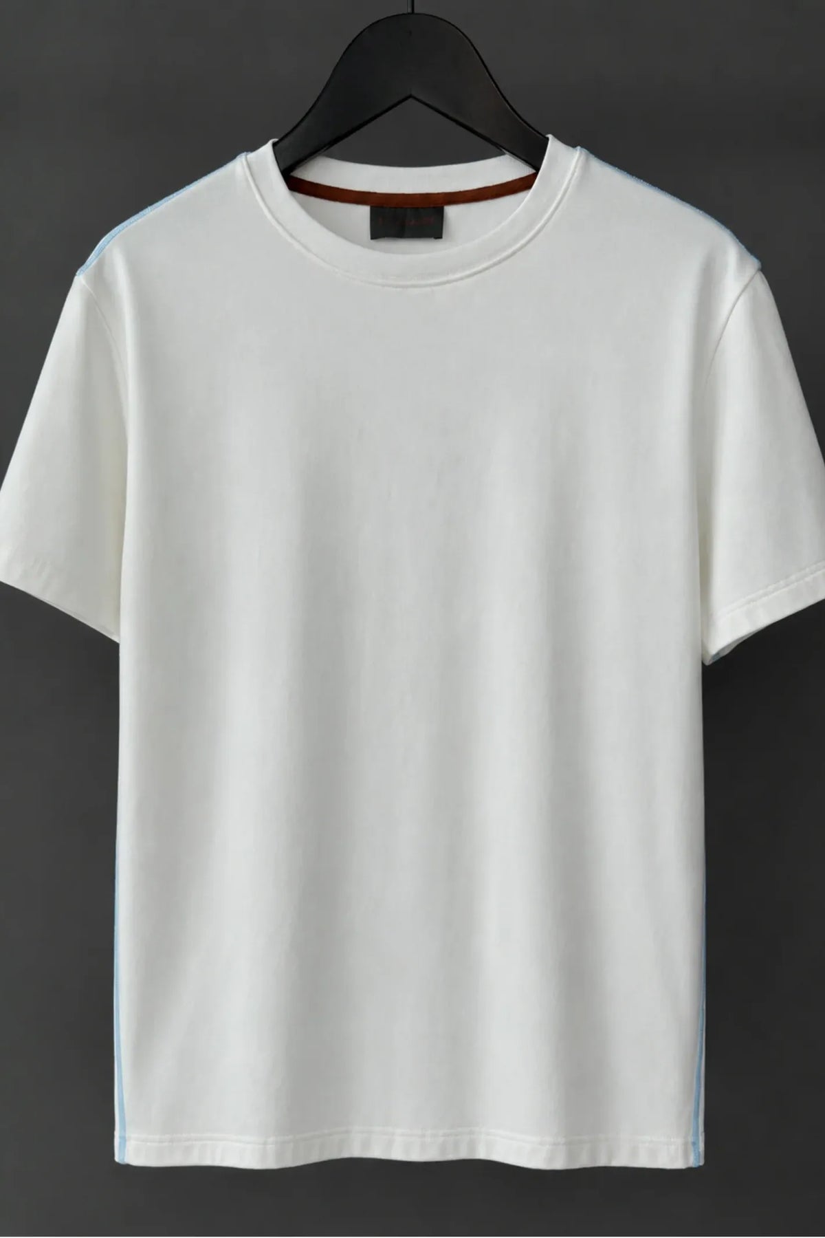 Contrast Blue Topstitching White T-shirt - AV Laretti